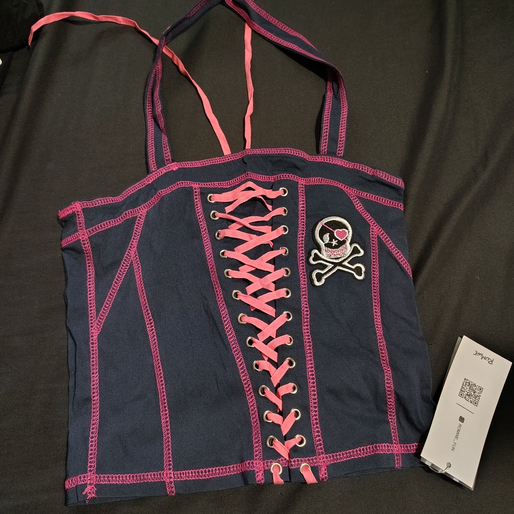 ROMWE Black Top with Pink Lace-Up Detail
